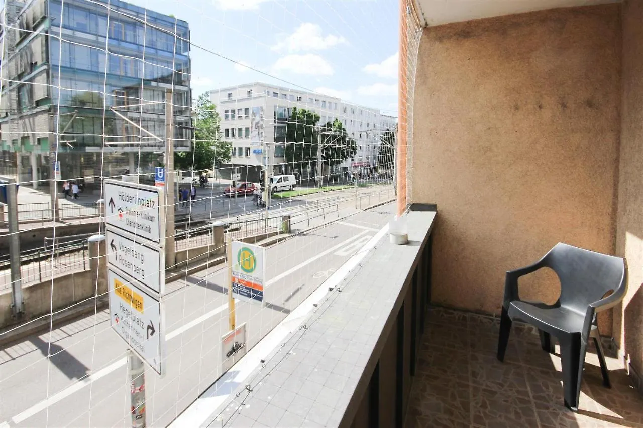Alfa Apartment Stuttgart Mitte 2 Zimmer City-Lage Berliner Platz Balkon Netflix Kueche Wm L 2Br 5 Beds 6 People L Fully Equipped Kitchen & Bathroom