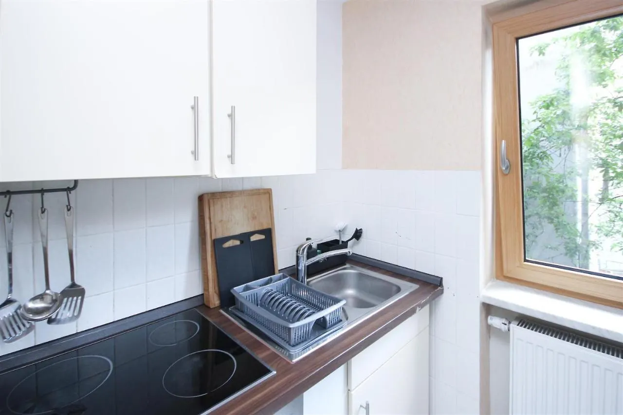 Alfa Apartment Stuttgart Mitte 2 Zimmer City-Lage Berliner Platz Balkon Netflix Kueche Wm L 2Br 5 Beds 6 People L Fully Equipped Kitchen & Bathroom Germany